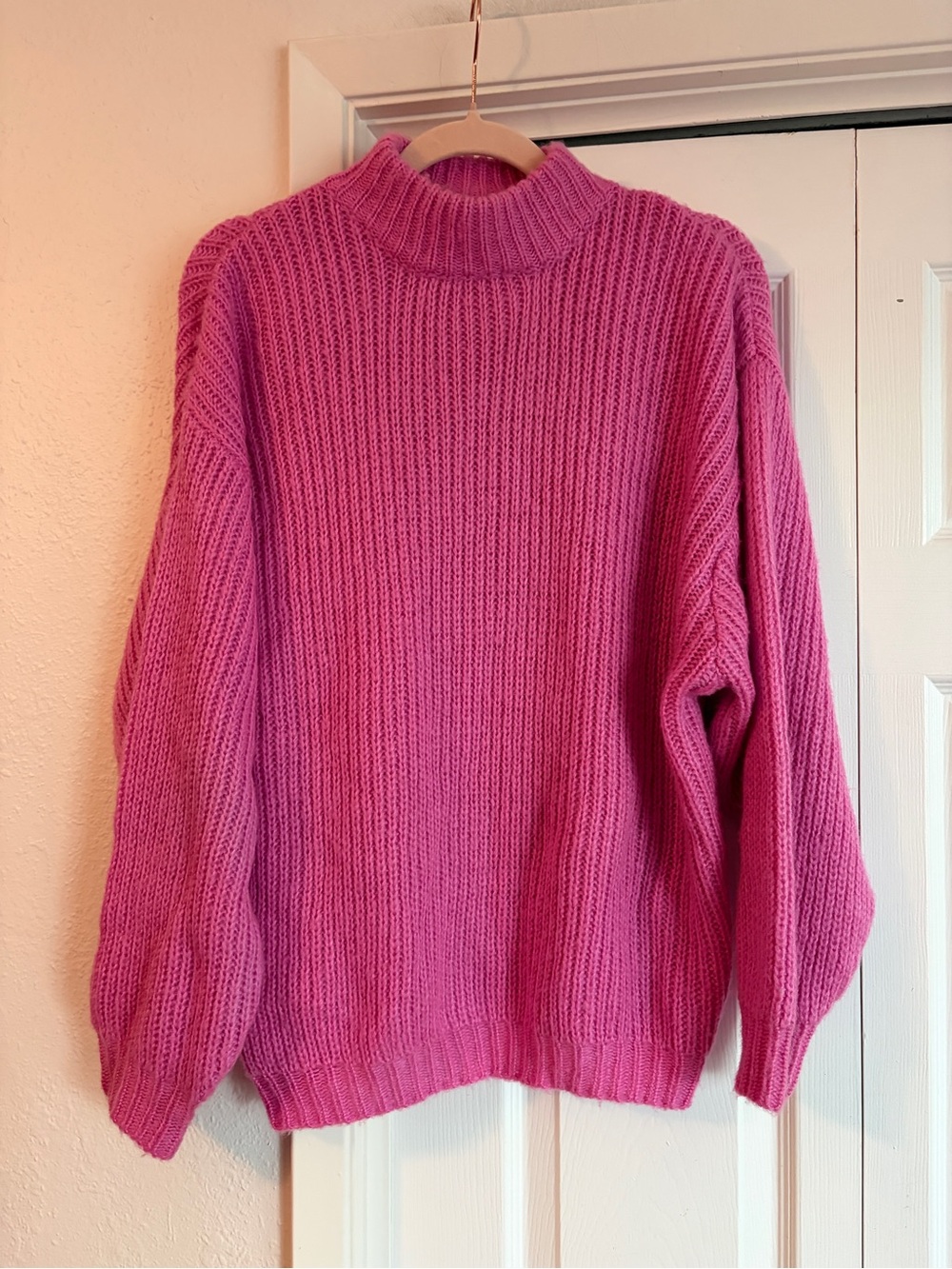 UNIF Hot Pink Oversized Wool Blend Echo Turtleneck Mock Neck Sweater
